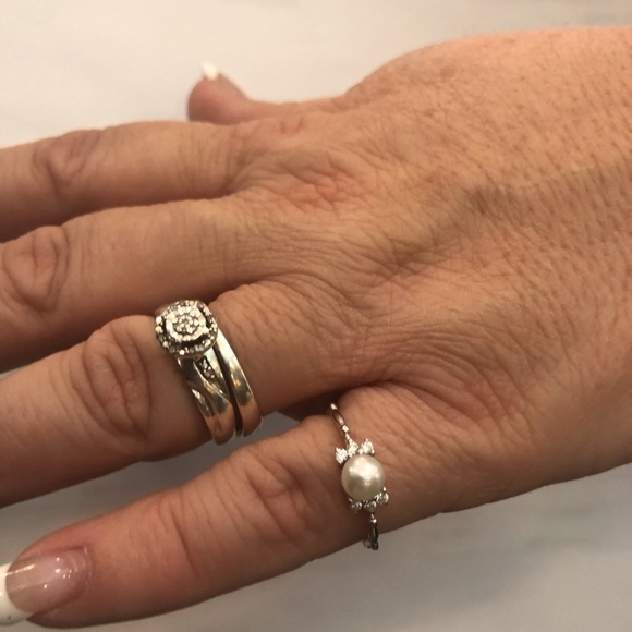 Genuine pearl and .925 adjustable sterling silver ring - Picture 3 of 7